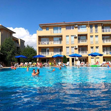 סאני ביץ' Sunny Day Apartments מראה חיצוני תמונה